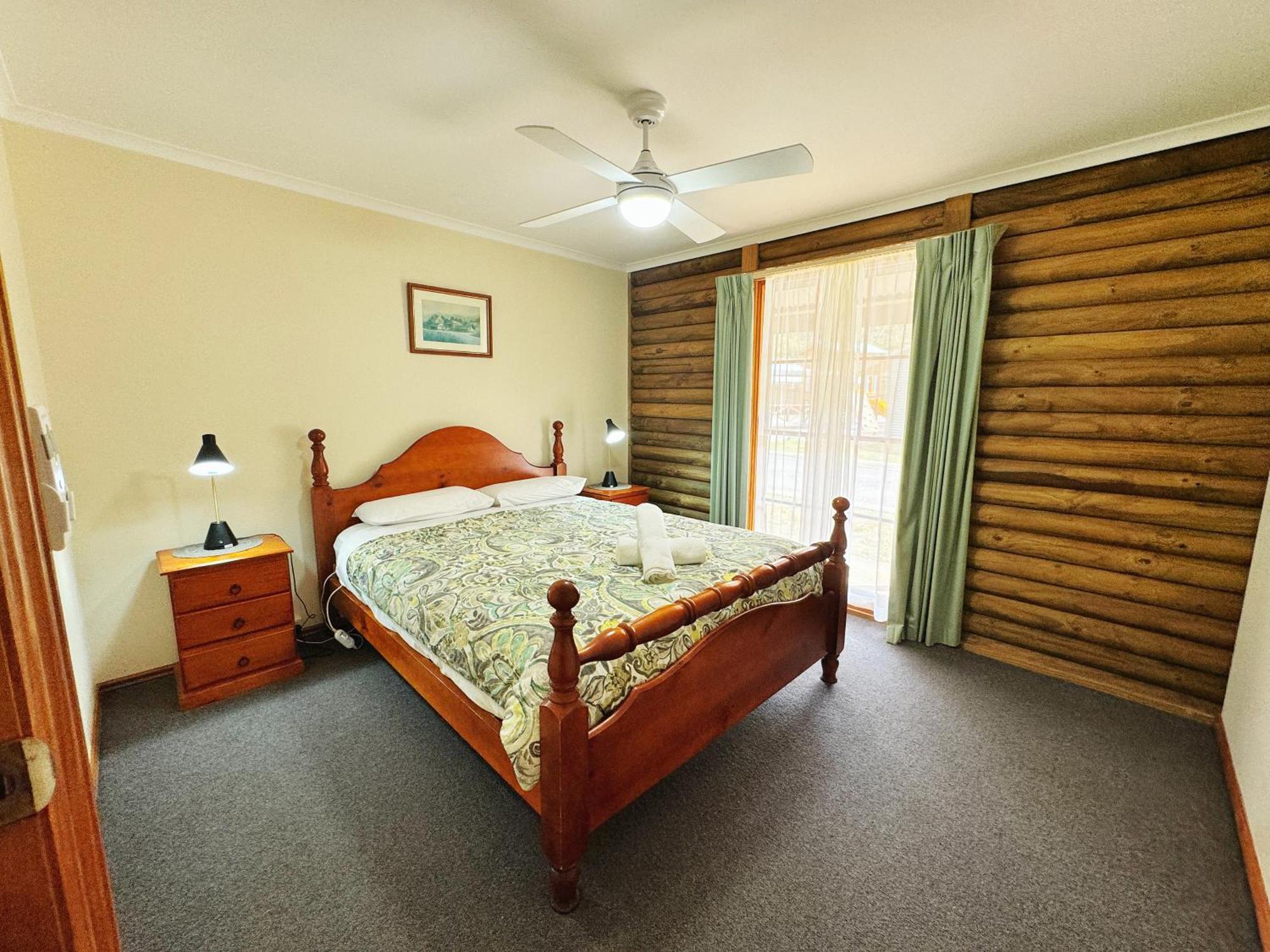 Halls Gap Log Cabins Bagian luar foto