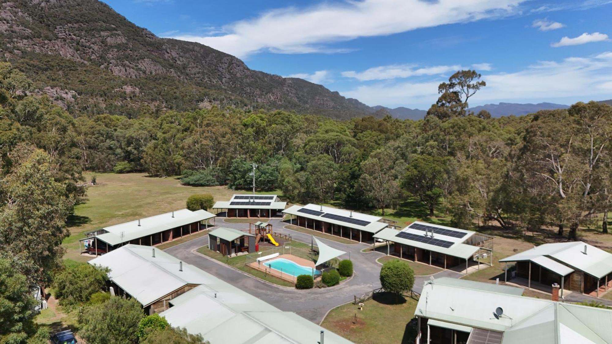 Halls Gap Log Cabins Bagian luar foto