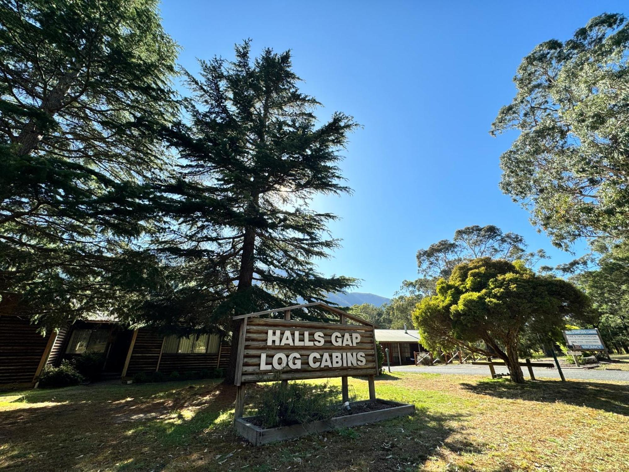 Halls Gap Log Cabins Bagian luar foto